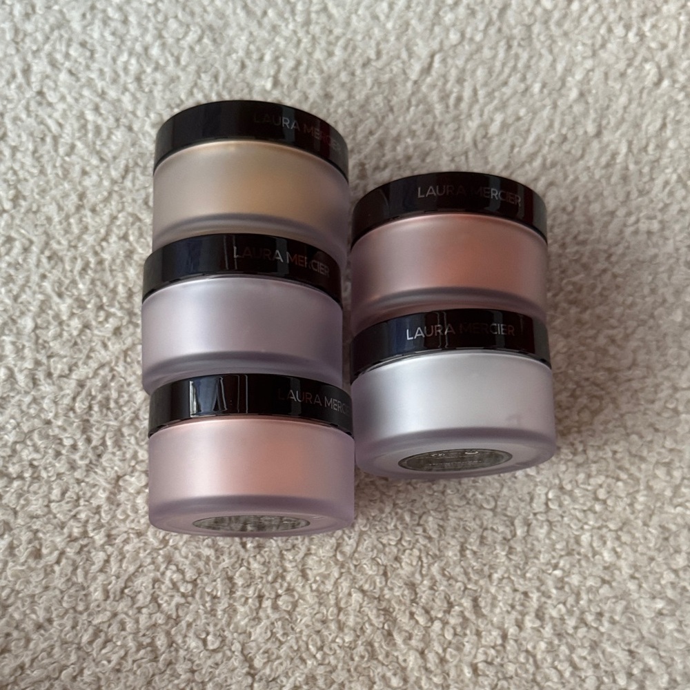 New Laura Mercier 
Secret Brightening Color Correcting Under Eye Setting Powder